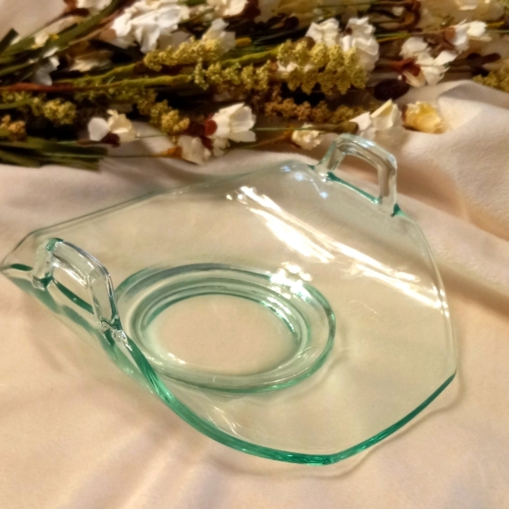 1929 Lancaster 924 Light Green Dish Octagon Shaped with Up Turned Scroll Handles